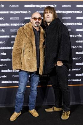 Bilder des Tages Paul Bonehead Arthurs und Liam Gallagher bei der Premiere der Musik-Dokumentation Oasis: Supersonic im Kino International. Berlin, 27.10.2016 Foto:xB.xKriemannx xFuturexImage