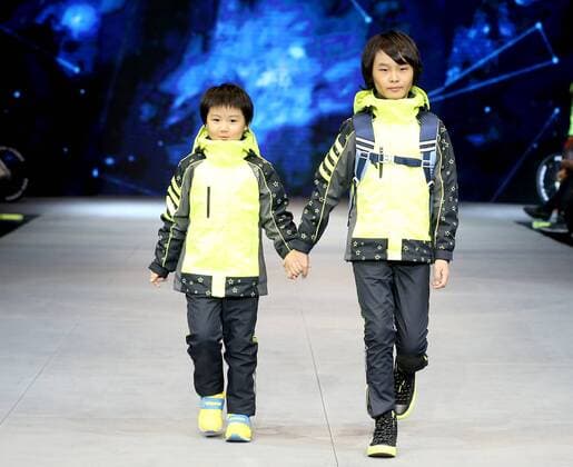 Models present safety protection uniforms of the brand SWOTO by designer Liu Wei during the China Fashion Week in Beijing, capital of China, Oct. 28, 2016. ) (ry) CHINA-BEIJING-FASHION WEEK(CN) ChenxJianli 