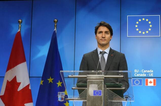 EU und Kanada besiegeln CETA Canadian Prime Minister Justin Trudeau pictured during the EU-Canada summit meeting, Sunday 30 October 2016, at the European Union headquarters in Brussels. EU leaders and Canada will sign at Today s summit the Comprehensive Economic and Trade Agreement (CETA). The signing of the treaty was delayed by the refusal of the Belgian Walloon and Brussels Region.  NICOLASxMAETERLINCK 04969251