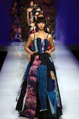 (161031) -- BEIJING, Oct. 30, 2016 -- Models present creations of the brand D nim during the China Fashion Week in Beijing, capital of China, Oct. 30, 2016. ) (wf) CHINA-BEIJING-FASHION WEEK (CN) LixMingFang 