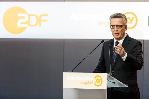 01.11.2016, Berlin, Deutschland, GER, XY-Preisverleihung 2016 - Gemeinsam gegen das Verbrechen - im Hauptstadtstudio des ZDF. Foto: BM Thomas de Maiziere (CDU)