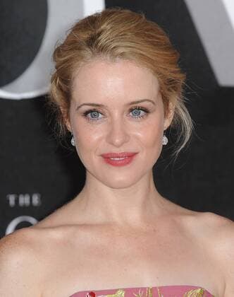 November 1, 2016 - London, England, United Kingdom - Claire Foy attends the world premiere of The Crown at Odeon Leciester Square. London United Kingdom - ZUMAs147 20161101_zap_s147_021