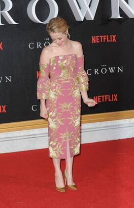November 1, 2016 - London, England, United Kingdom - Claire Foy attends the world premiere of The Crown at Odeon Leciester Square. London United Kingdom - ZUMAs147 20161101_zap_s147_015