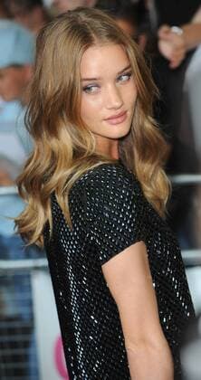 June 2, 2009 - London, England, United Kingdom - Rosie Huntington-Whiteley arrives for the Glamour Women of the Year Awards at Berkeley Square Gardens. - ZUMAs147 20090602_zap_s147_021
