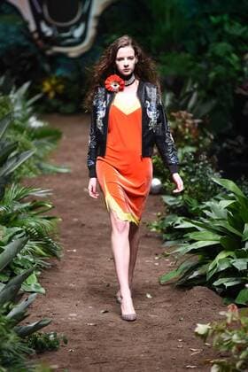 October 31, 2016 - Beijing, Beijing, China - Beijing,CHINA-October 31st 2016: (EDITORIAL USE ONLY. CHINA OUT) A model presents a creation from Fiona Chen Exclusive collection during China Fashion Week in Beijing on October 31st, 2016. Beijing China  - ZUMAs145 20161031_zaa_s145_221