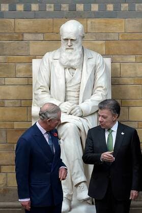 . 02 11 2016. London, United Kingdom. HRH Prince Charles and President of the Republic of Colombia Juan Manuel Santo attend a round table discussion during an event celebrating biodiversity and scientific collaboration in Colombia at the Natural History Museum, in London,  xPOOLx xi-Imagesx IIM-13730-0018