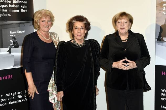 Monika Grütters, Lea Rosh und Angela Merkel beim 11. Charity-Dinner des Förderkreis Denkmal für die ermordeten Juden Europas e.V.im Kempinski Hotel Adlon. Berlin, 02.11.2016 Foto:xF.xKernx xFuturexImage