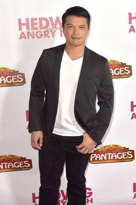 Vincent Rodriguez III bei der Premiere des Kinofilms Hedwig and the Angry Inch im Hollywood Pantages Theatre. Los Angeles, 02.11.2016 Foto:xD.xStarbuckx xFuturexImage