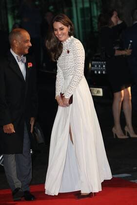 . 03 11 2016. London, United Kingdom. The Duchess of Cambridge arriving at A Street Cat Named Bob premiere in London.  xStephenxLockx xi-Imagesx IIM-13748-0012