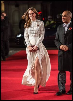 . 03 11 2016. London, United Kingdom. The Duchess of Cambridge arriving at A Street Cat Named Bob premiere in London. The Duchess of Cambridge arrives at the Curzon cinema in Mayfair, London for the premiere of the film A street cat named Bob in aid of the charity Action on Addiction of which she is a patron. ÔA Street Cat Named BobÕ tells the true story of the unlikely friendship between a young homeless busker, James Bowen, and the stray ginger cat who changes his life. The charity Action on Addiction brings help, hope and freedom to those living with addiction and those living with people who suffer problems of addiction. It is the UKÕs only charity working across the addiction field in treatment, professional education to honours degree level, support for families and children, research, and campaigns.  xi-Imagesx xPoolx IIM-13748-0025