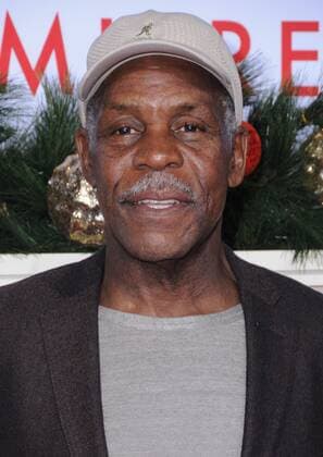 Filmpremiere Almost Christmas in Los Angeles November 3, 2016 - Westwood, CA, United States - 03 November 2016 - Westwood, California. Danny Glover. Premiere Of Universal s Almost Christmas held at Regency Village Theatre. Photo Credit: AdMedia Westwood United States - ZUMAa123 20161103_zaa_a123_089