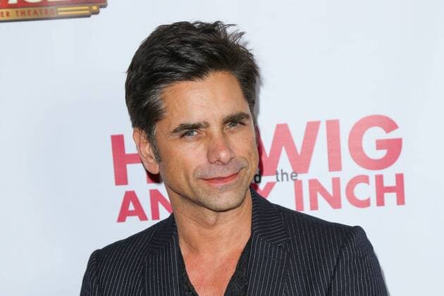 John Stamos bei der Hedwig and the Angry Inch Opening Night zur Premiere im Pantages Theatre am 2.11.2016 in Hollywood, Los Angeles Hedwig and the Angry Inch Opening Night at Pantages Theatre in Hollywood, 2016 