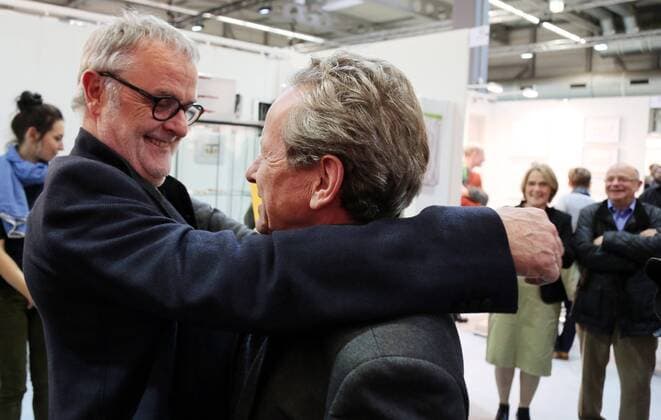 Erfurt - artthuer 05.11.16 , Erfurt, Messehalle, 10. artthuer, Kunstmesse in Thüringen mit Thüringer Künstlern im Bild: Rolf Lindner gewinnt den Kunstpreis