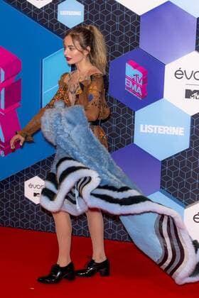 Sonya Esman arrives at the MTV Europe Music Awards in Rotterdam, The Netherlands on November 6, 2016.  ROT20161106805 SVENxHOOGERHUIS