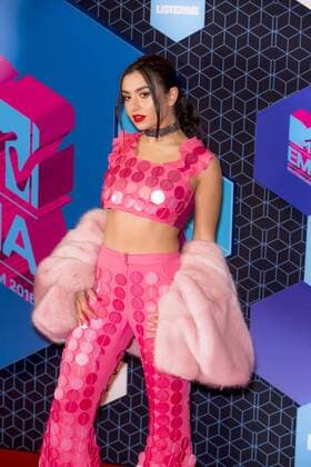 Charli XCX arrives at the MTV Europe Music Awards in Rotterdam, The Netherlands on November 6, 2016.  ROT20161106869 SVENxHOOGERHUIS