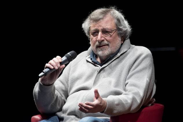 November 6, 2016 - Rome, Italy - Italian singer and songwriter Francesco Guccini talks on stage during the Incontro con Francesco at the Auditorium Parco della Musica, Rome, Italy on 06 November 2016. Rome Italy  - ZUMAn230 20161106_zaa_n230_461