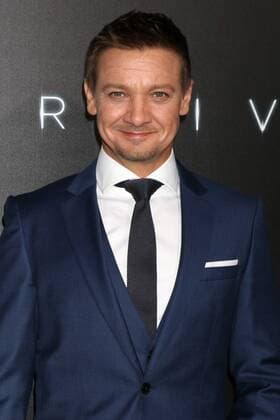 LOS ANGELES - NOV 6: Jeremy Renner at the Arrival Premiere at Village Theater on November 6, 2016 in Westwood, CA  Copyright: xKathyxHutchinsx xIPAx