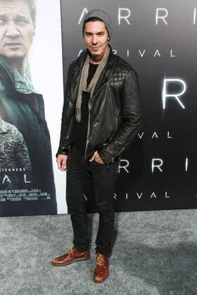 Lewis Tan bei der Arrival Film Premiere am 6.11.2016 in Westwood, Los Angeles Arrival Filmremiere in Los Angeles, 2016 