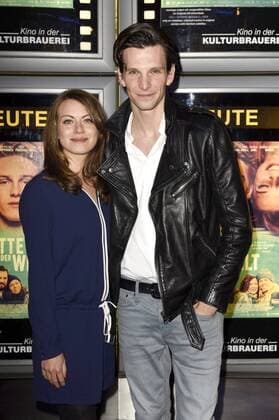 Alice Dwyer und Sabin Tambrea bei der Premiere des Kinofilms Die Mitte der Welt im Kino in der Kulturbrauerei. Berlin, 06.11.2016 Foto:xF.xKernx xFuturexImage