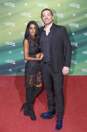 Christian Nienhaus mit Freundin Schildrop Gusmann bei der Premiere des Musicals Tarzan im Stage Metronom Theater. Oberhausen, 06.11.2016 Foto:xC.xHardtx xFuturexImage