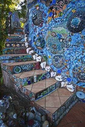 Artisic scenes at the Jade Sea Horse on Utila in Honduras.  Copyright: xJoexRestucciaxIIIx xDanitaxDelimont SA12 JRE0023