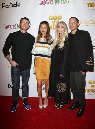 November 7, 2016 - Hollywood, CA, United States - 07 November 2016 - Hollywood, California - Bryan Greenberg, Jaime Chung, Ashlee Simpson, Evan Ross. Premiere Of God vs Trump held at The TCL Chinese Theatre. Photo Credit: AdMedia Hollywood United States - ZUMAa123 20161107_zaa_a123_114