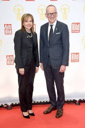 Mary Barra, Karl-Thomas Neumann Das Goldene Lenkrad 2016 im Axel-Springer-Haus in Berlin am 08.11.2016