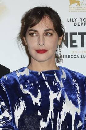 Amira Casar - Photocall Film Planetarium - Paris - 08 11 2016 GwendolineLeGoff Panoramic 
