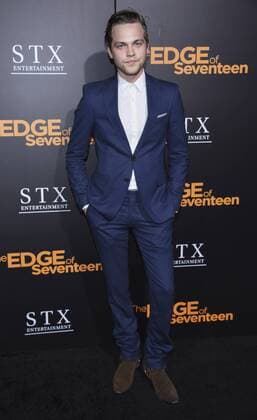 Cast member Alexander Calvert attends the premiere of The Edge of Seventeen held at the Regal LA Live in Los Angeles on November 9, 2016.  LAP20161109102 PHILxMcCARTEN