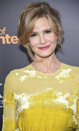Cast member Kyra Sedgwick attends the premiere of The Edge of Seventeen held at the Regal LA Live in Los Angeles on November 9, 2016.  LAP20161109124 PHILxMcCARTEN