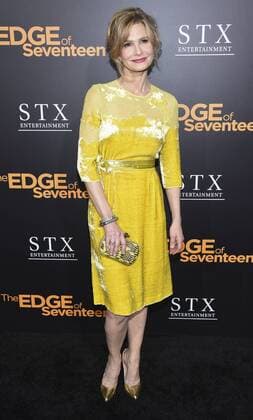Cast member Kyra Sedgwick attends the premiere of The Edge of Seventeen held at the Regal LA Live in Los Angeles on November 9, 2016.  LAP20161109125 PHILxMcCARTEN
