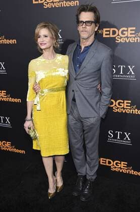 Cast member Kyra Sedgwick (L) and Kevin Bacon attend the premiere of The Edge of Seventeen held at the Regal LA Live in Los Angeles on November 9, 2016.  LAP20161109126 PHILxMcCARTEN