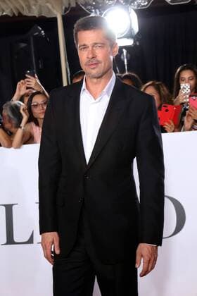 Allied Filmpremiere in Los Angeles LOS ANGELES - NOV 9: Brad Pitt at the Allied Fan Screening at the Village Theater on November 9, 2016 in Westwood, CA  Copyright: xKathyxHutchinsx xIPAx