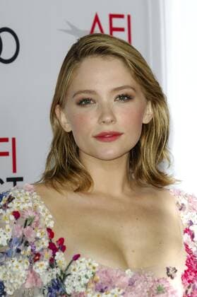 AFI Fest - Filmpremiere Rules Dont Apply Haley Bennett AFI FEST SCREENING OF RULES DON T APPLY Hollywood Patrick Rideaux PicturePerfect
