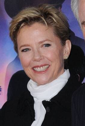 AFI Fest - Filmpremiere Rules Dont Apply November 10, 2016 - Hollywood, CA, United States - 10 November 2016 - Hollywood, California. Annette Bening. AFI FEST 2016 - Opening Night Premiere Of Rules Don t Apply held at TCL Chinese Theater. Photo Credit: AdMedia Hollywood United States - ZUMAa123 20161110_zaa_a123_031