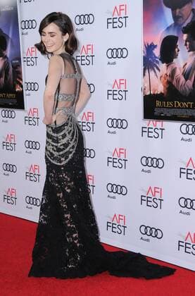 AFI Fest - Filmpremiere Rules Dont Apply November 10, 2016 - Hollywood, CA, United States - 10 November 2016 - Hollywood, California. Lily Collins. AFI FEST 2016 - Opening Night Premiere Of Rules Don t Apply held at TCL Chinese Theater. Photo Credit: AdMedia Hollywood United States - ZUMAa123 20161110_zaa_a123_039