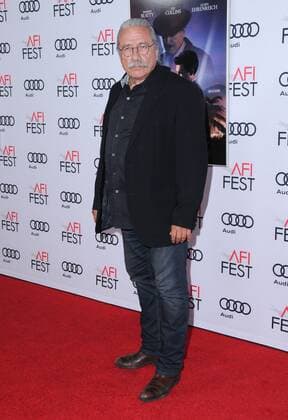 AFI Fest - Filmpremiere Rules Dont Apply November 10, 2016 - Hollywood, CA, United States - 10 November 2016 - Hollywood, California. Edward James Olmos. AFI FEST 2016 - Opening Night Premiere Of Rules Don t Apply held at TCL Chinese Theater. Photo Credit: AdMedia Hollywood United States - ZUMAa123 20161110_zaa_a123_097