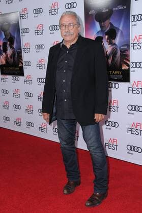 AFI Fest - Filmpremiere Rules Dont Apply November 10, 2016 - Hollywood, CA, United States - 10 November 2016 - Hollywood, California. Edward James Olmos. AFI FEST 2016 - Opening Night Premiere Of Rules Don t Apply held at TCL Chinese Theater. Photo Credit: AdMedia Hollywood United States - ZUMAa123 20161110_zaa_a123_104