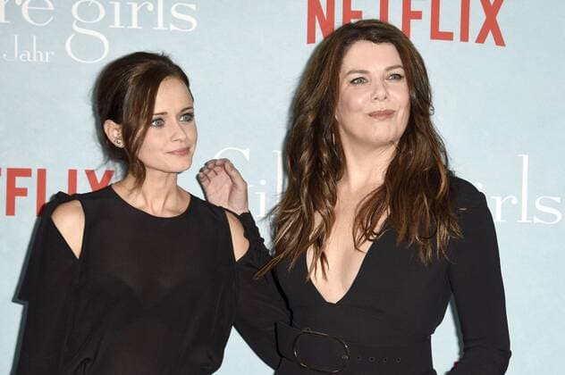 Alexis Bledel und Lauren Graham beim Fan Event zur Netflix Miniserie Gilmore Girls: Ein neues Jahr Gilmore Girls: A Year in the Life im Admiralspalast. Berlin, 10.11.2016 Foto:xF.xKernx xFuturexImage