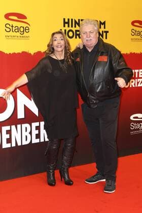 Klaus Baumgart mit Gattin Ilona bei der Premiere des Musicals Hinterm Horizont im Operettenhaus. Hamburg, 10.11.2016 Foto:xH.xHartmannx xFuturexImage