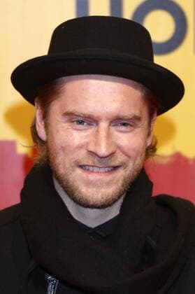 Johannes Oerding bei der Premiere des Musicals Hinterm Horizont im Operettenhaus. Hamburg, 10.11.2016 Foto:xgbrcix xFuturexImage