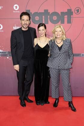 Oliver Mommsen, Camilla Renschke und Sabine Postel bei der Premiere des 1000. Tatort-Krimis Taxi nach Leipzig im Cinemaxx Dammtor. Hamburg, 11.11.2016 Foto:xH.xHartmannx xFuturexImage