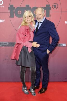 Axel Milberg mit Gattin Judith Milberg bei der Premiere des 1000. Tatort-Krimis Taxi nach Leipzig im Cinemaxx Dammtor. Hamburg, 11.11.2016 Foto:xH.xHartmannx xFuturexImage