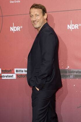 Wotan Wilke Möhring bei der Premiere des 1000. Tatort-Krimis Taxi nach Leipzig im Cinemaxx Dammtor. Hamburg, 11.11.2016 Foto:xH.xHartmannx xFuturexImage