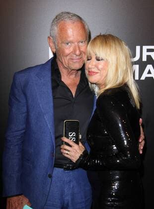 November 11, 2016 - Los Angeles, CA, United States - 11 November 2016 - Los Angeles, California - Suzanne Somers with husband Alan Hamel. Nocturnal Animals Los Angeles Screening held at the Hammer Museum. Photo Credit: AdMedia Los Angeles United States - ZUMAa123 20161111_zaa_a123_421