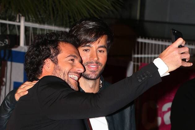 213403 Francois Glories Starface 2016-11-12 Cannes France NRJ Music Awards 2016. FRANCE Cannes 12-11-2016. Amir arrive sur le tapis rouge pour la cerémonie des music awards de Cannes.  Copyright: xFrancoisxGloriesx xStarfacex STAR_213403_160