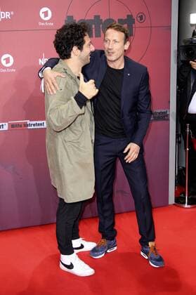 Fahri Yardim mit Wotan Wilke Möhring bei der Premiere des 1000. Tatort-Krimis Taxi nach Leipzig im Cinemaxx Dammtor. Hamburg, 11.11.2016 Foto:xgbrcix xFuturexImage