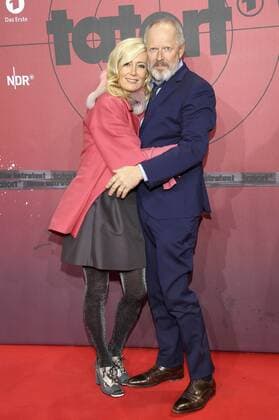 Axel Milberg mit Gattin Judith Milberg bei der Premiere des 1000. Tatort-Krimis Taxi nach Leipzig im Cinemaxx Dammtor. Hamburg, 11.11.2016 Foto:xgbrcix xFuturexImage