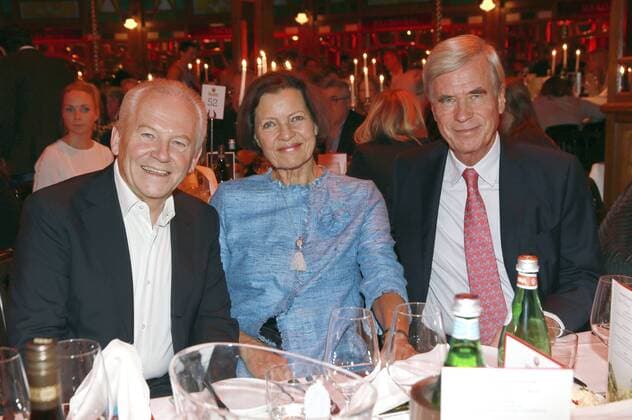 Rüdiger Grube und Michael Otto mit Ehefrau Christl bei der Cornelia Poletto Palazzo Gala Premiere im Spiegelsaal auf dem Deichtorplatz. Hamburg, 12.11.2016 Foto:xgbrcix xFuturexImage