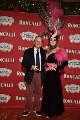 Der Moderator Max Schautzer bei der Premiere am 13.11.2016 in Köln der Roncalli Dinnershow Panem et Circenses. Deutschlands erste Dinnershow im historischen Spiegelzelt kehrt nach 25 Jahren zurück nach Köln und beendet somit das 40. Jubiläumsjahr von Roncalli in der Domstadt